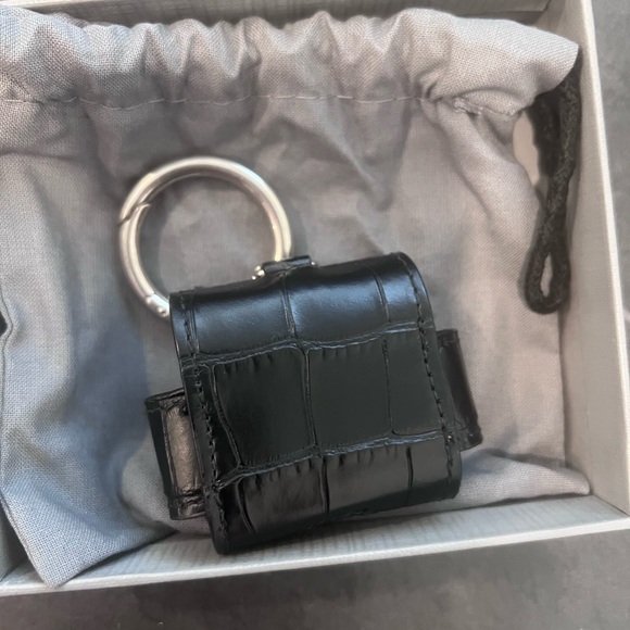 Balenciaga AirPods case - Picture 4 of 5